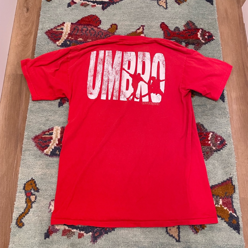 Vintage 90s Umbro Men’s Soccer Graphic T-shirt